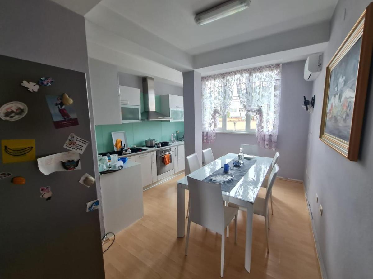 Et Apartaments Tirana Exterior foto