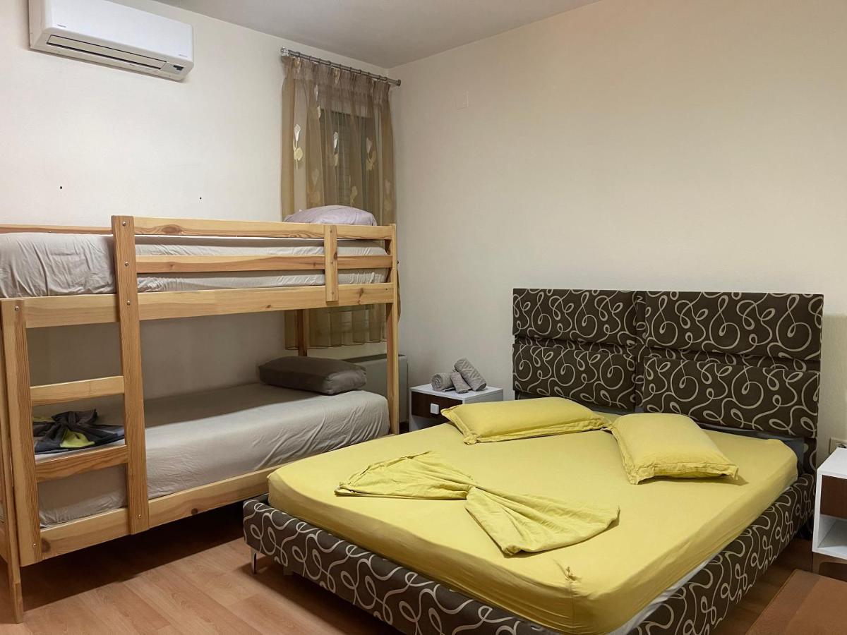 Et Apartaments Tirana Exterior foto